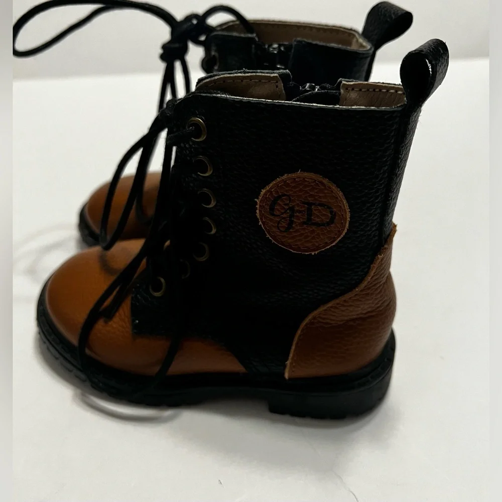 glitter dirt boots Size 2+ Black & Brown Zipper Closure & Ties